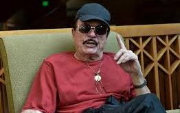 Baer’in kariyerinde önemli dönüm noktalarından biri, televizyon projelerine dahil olmasıdır. O dönemde televizyonun popülerliği artmakta ve genç yetenekler için fırsatlar sunmaktaydı. Baer, bu platformda yeteneklerini sergileyerek geniş bir izleyici kitlesine ulaşmıştır.