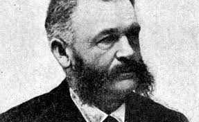 Bauer, ilk yıllarında geleneksel Hristiyan teolojisine yakın bir çizgide görünse de zamanla daha eleştirel ve radikal bir pozisyona yönelmiştir.