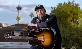 Ryan Pardey, ana akım popülerlikten çok bağımsız müzik kültüründe etkili olmuş sanatçılar arasında gösterilir. Sahne önü ile sahne arkası arasında köprü kurabilen ender isimlerden biri olması, onu farklı kılan en önemli unsurlardandır.