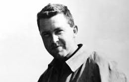 Robert Parrish’in kariyeri aslında çocuk oyuncu olarak başlamıştır. Ancak zamanla kamera önünden kamera arkasına geçerek kurgu alanında uzmanlaşmıştır.