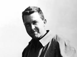 Robert Parrish’in kariyeri aslında çocuk oyuncu olarak başlamıştır. Ancak zamanla kamera önünden kamera arkasına geçerek kurgu alanında uzmanlaşmıştır.