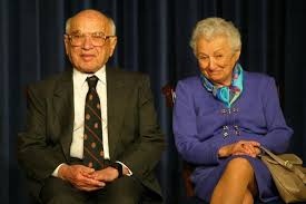 Rose Friedman, sadece bir akademisyen ya da yazar değil, aynı zamanda fikir üretim sürecine aktif katkı sağlayan bir düşünce ortağı olarak kabul edilir. Onun çalışmaları, özellikle Chicago Ekonomi Okulu geleneği içinde önemli bir yer tutar.
