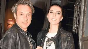 Kâmil Güler, Adana’da doğup büyüdükten sonra sanat hayatına yönelmiş ve özellikle sahne sanatlarının temel disiplinlerinden biri olan pandomimle ilgilenmiştir. Uzun yıllar pandomim gösterileri yapması, onun beden dili ve mimik kullanımını son derece geliştirmiştir.