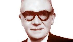 Martial Gueroult, 15 Aralık 1891 tarihinde Fransa’nın Saint-Aubin-de-Médoc kentinde doğdu. Genç yaşlardan itibaren felsefeye büyük ilgi duydu ve klasik Fransız eğitim sisteminde güçlü bir akademik formasyon kazandı.