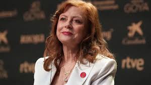 Susan Sarandon, Hollywood sinemasının en güçlü, en özgün ve en uzun soluklu kariyerlerinden birine sahip oyuncularından biridir. Yarım yüzyılı aşan kariyeri boyunca hem bağımsız sinema dünyasında hem de büyük stüdyo yapımlarında yer almış, güçlü kadın karakterleri canlandırmadaki başarısıyla sinema tarihine adını yazdırmıştır.