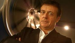 Chéreau, sinema ve tiyatro arasında kurduğu güçlü köprü sayesinde hem sahnede hem beyazperdede modern dramatik anlatının en önemli temsilcilerinden biri olmuştur.