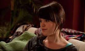 Marthe Bernard, Fransız kökenli bir oyuncu olarak tanınmaktadır. Özellikle Fransa’da gelişen sanat sineması ve tiyatro kültürü içerisinde yetişmiş, döneminin saygın oyuncularından biri haline gelmiştir.