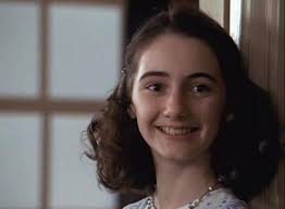 Hannah Taylor-Gordon, 6 Mart 1987 tarihinde İngiltere’de doğmuştur. Çocukluk yıllarından itibaren sanatla iç içe bir ortamda büyüyen oyuncu, erken yaşlarda oyunculuğa ilgi duymaya başlamıştır.