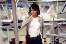 Diane Venora profesyonel oyunculuk kariyerine 1980’li yılların başında başladı. İlk dönemlerde televizyon yapımlarında ve küçük sinema projelerinde yer aldı. Ancak onun dikkat çekmesini sağlayan ilk önemli yapım, 1981 tarihli Wolfen oldu.