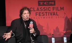 Dennis Berry, yalnızca çektiği filmlerle değil, içinde bulunduğu sanatsal çevre ve sinemaya olan tutkusuyla da dikkat çeken bir isimdir. Avrupa sanat sineması ile uluslararası televizyon yapımlarını buluşturan kariyeri sayesinde hem Fransız hem de Amerikan sinema kültürünün etkilerini eserlerinde yansıtmayı başarmıştır.