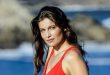 Laetitia Casta, 11 Mayıs 1978 tarihinde Fransa’nın Pont-Audemer kentinde dünyaya geldi. Çocukluk yıllarını büyük ölçüde Corsica adasında geçiren Casta, doğal güzelliklerle iç içe büyüdü.