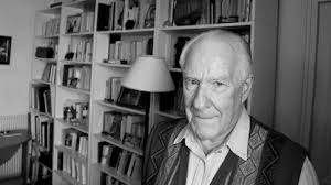 Badiou’nun düşüncesi, geleneksel felsefi yöntemlerin ötesine geçen bir yapı taşır. O, matematik ile felsefe arasında güçlü bağlar kurmaya çalışmış, özellikle küme teorisini ontolojinin temeli olarak değerlendirmiştir. Hakikat, olay ve özne kavramlarına yönelik geliştirdiği özgün yorumlar, çağdaş düşünce tarihinde geniş yankı uyandırmıştır.