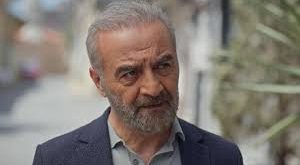 Kariyerinin farklı dönemlerinde hem televizyon ekranlarında hem de sinema perdesinde geniş kitlelere ulaşan sanatçı, aynı zamanda tiyatro alanında da Türkiye’de uzun soluklu projelere imza atmıştır.