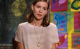 Embeth Davidtz, güçlü dramatik performansları, zarif ekran varlığı ve çok katmanlı karakter yorumlarıyla tanınan, hem Hollywood hem de bağımsız sinema dünyasında önemli bir yere sahip oyunculardan biridir.