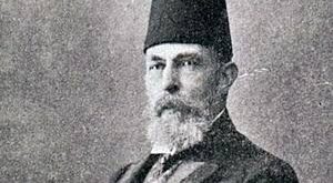 Recaizade Mahmud Ekrem yalnızca şiirleriyle değil, romanları, tiyatro eserleri, eleştiri yazıları ve öğretmenlik faaliyetleriyle de Türk kültür hayatına büyük katkılar sunmuştur.