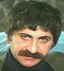 Sadece oyunculuğu ile değil, aynı zamanda sendikal faaliyetleri ve sinema emekçileri örgütlenmesindeki rolüyle de dikkat çeken Yusuf Çetin, Yeşilçam’ın emekçi yüzünü temsil eden isimler arasında gösterilir.