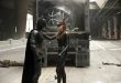 Gotham şehrinde yükselen kaos, ahlak ve düzen çatışmasını çok katmanlı bir anlatımla işler. Nolan’ın gerçekçi sinema dili, Hans Zimmer ve James Newton Howard’ın müzikleriyle birleştiğinde ortaya hem görsel hem de tematik açıdan güçlü bir yapım çıkar.