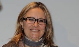 Roselyne Bosch’un kimliğini şekillendiren en önemli unsurlardan biri, çok kültürlü aile yapısıdır. Babası İspanya’daki Franco diktatörlüğünden kaçarak Fransa’ya sığınmış bir Katalan, annesi ise İtalyan kökenlidir.