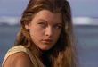 1990’lardan günümüze uzanan kariyerinde hem moda dünyasında bir süpermodel hem de sinemada aksiyon yıldızı olarak öne çıkan Jovovich, özellikle “Resident Evil” serisindeki Alice karakteriyle pop kültürün en tanınan figürlerinden biri hâline gelmiştir.