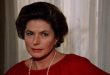 Başrollerde Ingrid Bergman ve Liv Ullmann yer alır. Bu iki güçlü performans, filmi yalnızca bir aile dramı olmaktan çıkararak psikolojik derinliği yüksek bir karakter incelemesine dönüştürür. Film, özellikle duygusal mesafe, bastırılmış öfke ve geçmiş travmaların bugüne etkisi gibi temaları işleyerek Bergman sinemasının en olgun örneklerinden biri olarak kabul edilir.