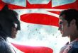 Yönetmen koltuğunda görsel tarzı ve karanlık anlatımıyla tanınan Zack Snyder otururken, başrollerde Ben Affleck (Batman) ve Henry Cavill (Superman) yer alır. Film aynı zamanda Man of Steel’in devamı niteliğindedir ve DC Genişletilmiş Evreni’nin (DCEU) ikinci büyük halkasını oluşturur.
