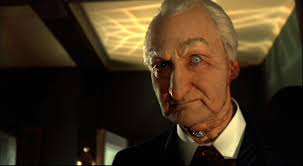 Başrollerinde Robert Englund ve Ted Levine’in yer aldığı yapım, sıradan bir çamaşır makinesini korku nesnesine dönüştürerek unutulmaz bir atmosfer yaratmaya çalışır.