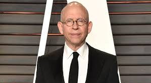 Bob Balaban’ın oyunculuk kariyeri 1960’lı yıllarda tiyatro sahnelerinde başlamıştır. Broadway’de sahne alarak oyunculuk becerilerini geliştiren Balaban, kısa sürede televizyon ve sinema dünyasına adım atmıştır.