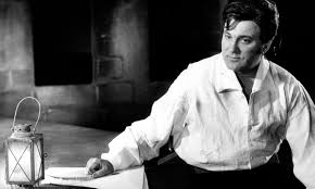 Nicolai Gedda, özellikle uluslararası opera sahnelerinde gösterdiği başarılar, yüzlerce kayıt ve repertuvar zenginliğiyle klasik müzik tarihinde özel bir konuma sahiptir. Onun kariyeri, yalnızca bir sanatçının yükselişi değil, aynı zamanda opera sanatının evrensel bir dile dönüşmesinin de güçlü bir örneğidir.