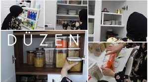 Düzen, en genel anlamıyla bir sistemin, yapının veya topluluğun belirli kurallar, ilkeler ve ilişkiler çerçevesinde organize edilmesi durumudur. İnsan yaşamından doğa sistemlerine, toplumsal yapılardan zihinsel süreçlere kadar birçok alanda “düzen” kavramı temel bir açıklayıcı ilke olarak kullanılır.