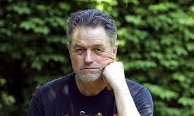 Jonathan Demme’nin kariyeri boyunca çektiği filmler, sıradan hikâyeleri bile insani yönleriyle ele alması sayesinde geniş bir izleyici kitlesine ulaşmıştır.