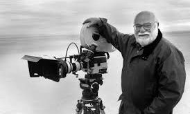 Saul Zaentz’in sinema sektörüne geçişi 1970’li yıllarda gerçekleşti. Özellikle güçlü hikâyelere dayanan dramatik yapımlara ilgi duyan yapımcı, kısa sürede Hollywood’da dikkat çekti.