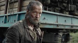 Lionsgate ve Sony Pictures gibi büyük dağıtım şirketlerinin desteğiyle uluslararası gösterime giren film, sade anlatımı, neredeyse mitolojik düzeye çıkan kahramanı ve stilize aksiyon sahneleriyle kısa sürede kült bir yapım hâline gelmiştir.