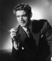 Hollywood’un klasik döneminde yükselen, özellikle 1950’ler ve 1960’larda uluslararası sinema dünyasında güçlü bir yer edinen Stephen Boyd, Kuzey İrlanda kökenli Amerikalı bir oyuncudur. Gerçek adı William Millar olan Boyd, dramatik rollerdeki karizmatik duruşu ve özellikle epik filmlerdeki performanslarıyla sinema tarihine adını yazdırmıştır.