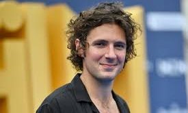 Henüz 15 yaşındayken kamera karşısına geçerek büyük bir çıkış yapan Lacoste, zaman içinde hem bağımsız filmlerde hem de ana akım yapımlarda yer alarak geniş bir filmografiye ulaşmıştır. Bugün hem eleştirmenlerin hem de izleyicilerin yakından takip ettiği bir oyuncu konumundadır.