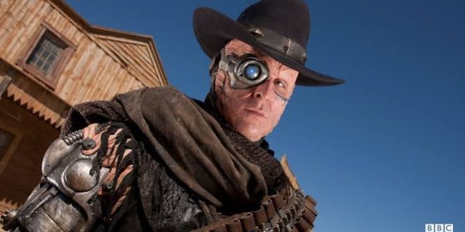 İngiliz televizyon ve sinema dünyasında karakter oyunculuğuyla öne çıkan isimlerden biri olan Andrew Brooke, yıllar boyunca farklı türlerdeki yapımlarda sergilediği başarılı performanslarla dikkat çekmiştir. Polisiye dizilerden tarihi dramalara, fantastik yapımlardan biyografik filmlere kadar geniş bir yelpazede rol alan Brooke, güçlü oyunculuğu ve doğal performansıyla hem eleştirmenlerin hem de izleyicilerin beğenisini kazanmıştır.