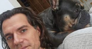 Hollywood'un son yıllardaki en popüler oyuncularından biri olan Henry Cavill, güçlü ekran karizması, başarılı oyunculuğu ve üstlendiği ikonik karakterlerle dünya çapında milyonlarca hayrana ulaşmayı başarmıştır. Özellikle Superman, Geralt of Rivia ve Sherlock Holmes gibi unutulmaz karakterlere hayat vermesiyle tanınan İngiliz oyuncu, aksiyon, fantastik, macera ve dram türlerinde gösterdiği performanslarla modern sinemanın önde gelen yıldızları arasında yer almaktadır.