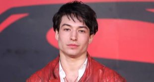 Ezra Miller, çağdaş Amerikan sinemasının en dikkat çeken isimlerinden biri olarak hem oyunculuk hem de müzik alanındaki çalışmalarıyla tanınmaktadır. Genç yaşta başladığı kariyerinde bağımsız yapımlardan büyük bütçeli Hollywood filmlerine uzanan geniş bir yelpazede rol alan Miller, özellikle Kevin Hakkında Konuşmalıyız (We Need to Talk About Kevin), Saksı Olmanın Faydaları (The Perks of Being a Wallflower), Fantastik Canavarlar (Fantastic Beasts) serisi ve DC Comics uyarlaması The Flash karakteriyle uluslararası üne kavuşmuştur.