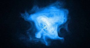 Evren, sayısız gizemli gök cismiyle doludur. Kara delikler, nötron yıldızları, kuasarlar ve beyaz cüceler gibi olağanüstü yapılar, astronomi dünyasının en dikkat çekici araştırma konuları arasında yer alır. Bu gök cisimlerinden biri olan pulsar, olağanüstü dönüş hızı ve düzenli radyo sinyalleri sayesinde bilim insanlarının evreni anlamasında önemli rol oynayan eşsiz bir kozmik yapıdır.
