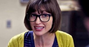 Amerikan televizyon ve sinema dünyasının dikkat çeken isimlerinden biri olan Christina Brucato, doğal oyunculuğu, güçlü ekran performansı ve farklı karakterlere hayat verme konusundaki başarısıyla son yıllarda adından sıkça söz ettiren oyuncular arasında yer almaktadır.