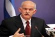 Yunanistan'ın yakın siyasi tarihine damga vuran isimlerden biri olan Yorgo Papandreu (George Papandreou), uzun yıllardır ülke siyasetinde aktif rol oynayan deneyimli bir siyasetçi, akademisyen ve eski başbakandır. Dışişleri Bakanlığı, Eğitim Bakanlığı ve Başbakanlık gibi önemli görevlerde bulunan Papandreu, özellikle 2009 yılında patlak veren Yunanistan borç krizinin en kritik döneminde ülkenin başbakanı olarak uluslararası kamuoyunun yakından takip ettiği liderlerden biri olmuştur.