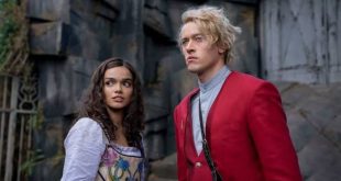 Açlık Oyunları: Kuşların ve Yılanların Şarkısı (The Hunger Games: The Ballad of Songbirds and Snakes), yıllar boyunca milyonlarca izleyiciyi etkisi altına alan Açlık Oyunları evrenini yeniden beyaz perdeye taşıyan güçlü bir ön hikâye olarak öne çıkıyor. Suzanne Collins'in 2020 yılında yayımlanan aynı adlı romanından uyarlanan film, serinin kronolojik olarak ilk hikâyesini anlatırken, Panem'in nasıl bugünkü karanlık düzenine dönüştüğünü anlamamıza yardımcı oluyor.