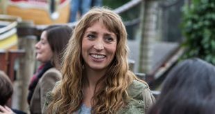 Back to Life, Laura Solon ve Daisy Haggard tarafından yaratılan, yazılan ve Haggard'ın başrolünü üstlendiği İngiliz yapımı kara komedi-drama dizisidir. İlk bölümü 15 Nisan 2019'da BBC One ekranlarında yayınlanan yapım, suç, toplumsal dışlanma, aile ilişkileri, aşk, geçmişle hesaplaşma ve yeniden hayata tutunma gibi ağır temaları kara mizahın kendine özgü diliyle bir araya getirir.