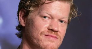 Son yıllarda Hollywood'un en saygın karakter oyuncuları arasında gösterilen Jesse Plemons, doğal oyunculuğu, karakterlerine kattığı psikolojik derinlik ve birbirinden farklı rollerde sergilediği başarılı performanslarla sinema ve televizyon dünyasının en dikkat çeken isimlerinden biri hâline gelmiştir.