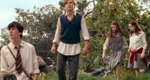 Narnia Günlükleri: Prens Kaspiyan (The Chronicles of Narnia: Prince Caspian), 2005 yılında büyük ilgi gören Narnia Günlükleri: Aslan, Cadı ve Dolap filminin devamı niteliğinde olan ve Andrew Adamson tarafından yönetilen 2008 yapımı fantastik macera filmidir. Film, C.S. Lewis'in dünya çapında milyonlarca okura ulaşan Narnia Günlükleri serisinin dördüncü kitabı olan Prens Kaspiyandan sinemaya uyarlanmıştır.