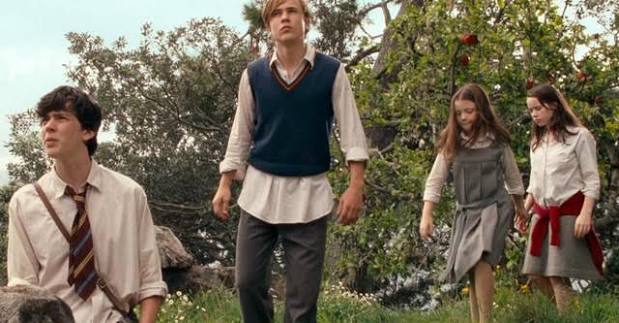 Narnia Günlükleri: Prens Kaspiyan (The Chronicles of Narnia: Prince Caspian), 2005 yılında büyük ilgi gören Narnia Günlükleri: Aslan, Cadı ve Dolap filminin devamı niteliğinde olan ve Andrew Adamson tarafından yönetilen 2008 yapımı fantastik macera filmidir. Film, C.S. Lewis'in dünya çapında milyonlarca okura ulaşan Narnia Günlükleri serisinin dördüncü kitabı olan Prens Kaspiyandan sinemaya uyarlanmıştır.