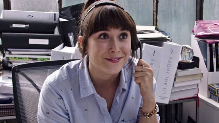Hollywood'da son yıllarda dikkat çeken karakter oyuncularından biri olan Christina Scherer, televizyon dizileri ve sinema filmlerindeki başarılı performanslarıyla adından söz ettirmeyi başarmıştır. Doğal oyunculuğu, farklı karakterlere kolayca uyum sağlayabilmesi ve dramatik rollerde gösterdiği başarılı performans sayesinde kariyerini istikrarlı biçimde sürdüren Scherer, özellikle The Intern (Stajyer), Reprisal, The Good Doctor, Two Sentence Horror Stories ve The Book of Boba Fett gibi yapımlarla geniş bir izleyici kitlesine ulaşmıştır.