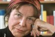 Luise Rinser, romanları, günlükleri, denemeleri ve toplumsal meselelere duyarlı yazılarıyla yalnızca bir edebiyatçı değil, aynı zamanda düşünce dünyasına yön veren önemli bir entelektüel olarak kabul edilir. Savaşın yıkıcı etkilerini yaşamış, totaliter rejimlere karşı eleştirel bir duruş sergilemiş ve insan hakları, barış, özgürlük ile maneviyat üzerine yaptığı çalışmalarla geniş bir okuyucu kitlesine ulaşmıştır.