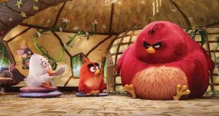 Akıllı telefonların yaygınlaşmaya başladığı dönemde milyonlarca insanın vazgeçilmez oyunlarından biri hâline gelen Angry Birds, yalnızca bir mobil oyun olmanın ötesine geçerek küresel bir eğlence markasına dönüştü. Renkli karakterleri, basit ama bağımlılık yaratan oynanışı ve mizahi yapısıyla her yaştan oyuncunun ilgisini çeken seri, 2016 yılında beyaz perdeye taşındı.