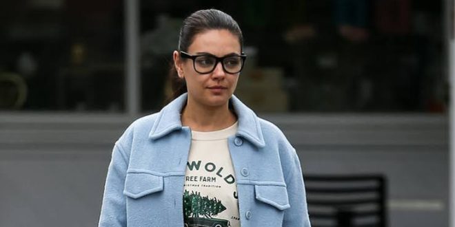 Hollywood'un son yirmi beş yılına damga vuran kadın oyuncular arasında gösterilen Mila Kunis, doğal oyunculuğu, güçlü ekran karizması ve komedi ile dram türleri arasında rahatlıkla geçiş yapabilen performansıyla dünya çapında milyonlarca hayrana ulaşmıştır. Çocuk yaşta başladığı oyunculuk kariyerini istikrarlı biçimde sürdüren Kunis, televizyon dizilerinden gişe rekorları kıran sinema filmlerine kadar uzanan geniş bir filmografiye sahiptir.