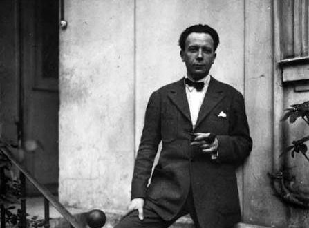 Robert Delaunay, en önemli isimlerden biri olarak kabul edilir. 20. yüzyıl avangart sanatının gelişiminde belirleyici bir rol oynayan Delaunay, eşi Sonia Delaunay ile birlikte geliştirdiği Orfizm (Orphism) akımının kurucularındandır. Kübizm'in geometrik yapısını canlı renklerle birleştiren sanatçı, resim sanatında ışık, hareket ve renk ilişkisini yeniden tanımlayarak modern sanatın yönünü değiştiren isimlerden biri olmuştur.